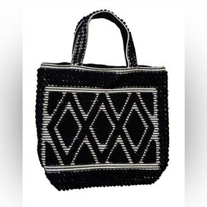 Bay Sky tote 19” x 21.5” x 6.5” blk & wht  beach coastal